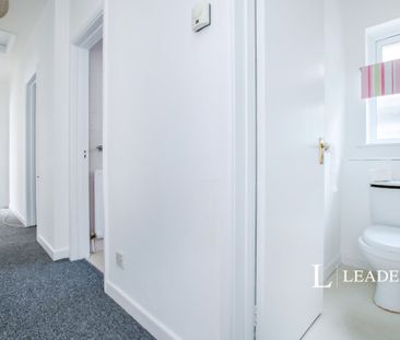 2 bedroom detached to rent West Way, Bournemouth - Photo 2