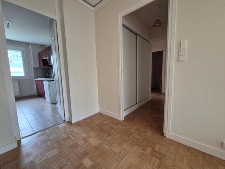 Location Appartement 3 pièces 85m² MACON 71000 - Photo 5