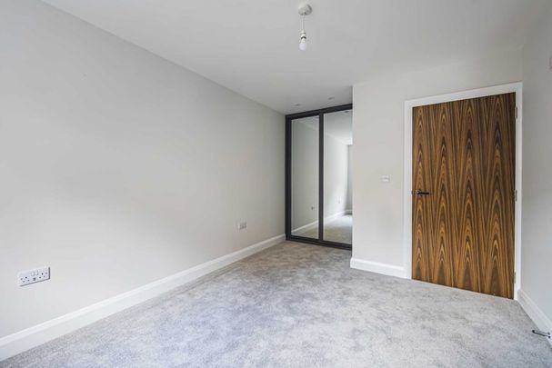 1 bed Flat for rent - Photo 1
