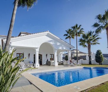 Luxury Villa for rent in Benahavís, Spain - Photo 3