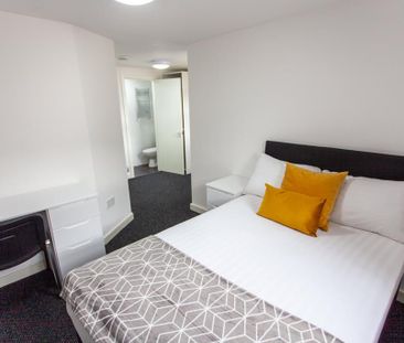 5 bedroom terraced house to rent - Photo 1