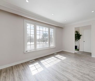 For Lease - 3732 St Clair Avenue Unit# Main, Toronto, Ontario - Photo 1