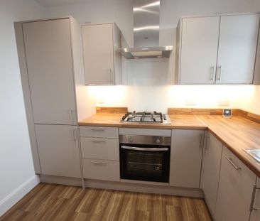 2 bedroom flat to rent - Photo 6