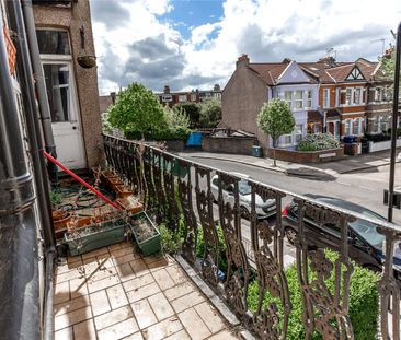 2 bedroom FlatApartment to rent in London - Photo 6