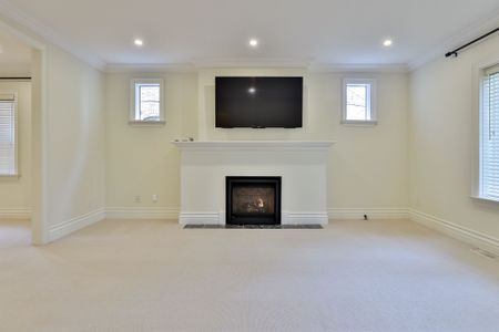 For Lease - 119 Chaplin Crescent Unit# Main, Toronto, Ontario - Photo 4