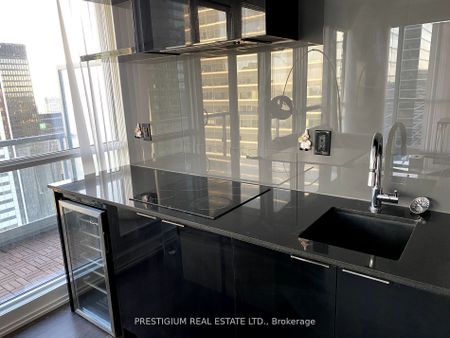 For Lease - 70 Temperance Street Unit# 4906, Toronto, Ontario - Photo 3