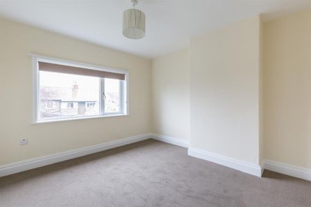 3 bedroom House To Let - Photo 3