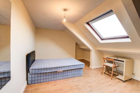 8 bedroom terraced house to rent - Photo 5