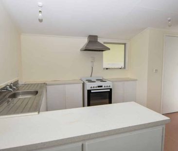 3 bedroom home - Photo 5