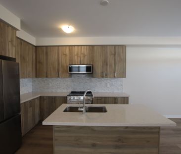 For Lease - 1372 Canfield Street, Oshawa, Ontario - Photo 4