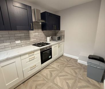 Room in a Shared House, Roman Road, E6 - Photo 6