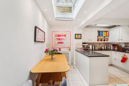 3 bedroom terraced house to rent - Photo 3