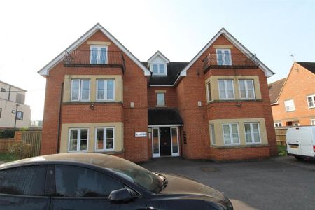 1 bedroom apartment to rent - Photo 2