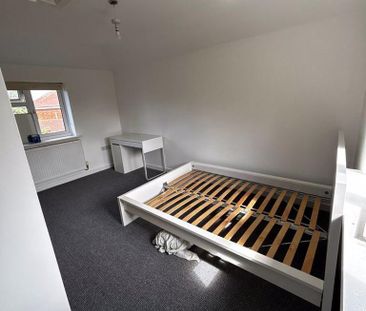 2 bedroom house share to rent - Photo 2