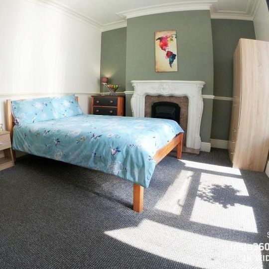1 bedroom in a house share to rent - Photo 1