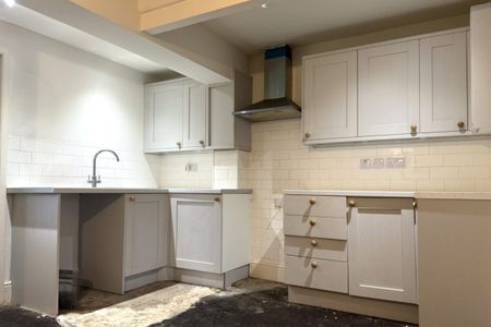 15 High Street, Great Limber - Photo 3