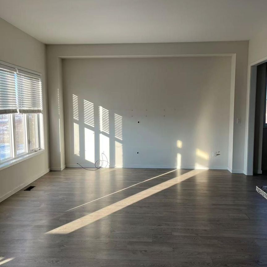 For Lease - 280 Elyse Court, Aurora, Ontario - Photo 1