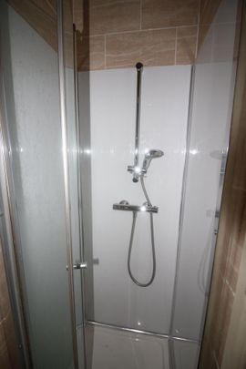 6 bedroom terraced house to rent - Photo 1