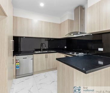 1 Goldfinch Court, Carrum Downs - Photo 3