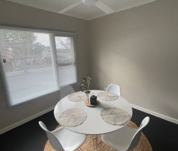 Athelstone - Photo 1