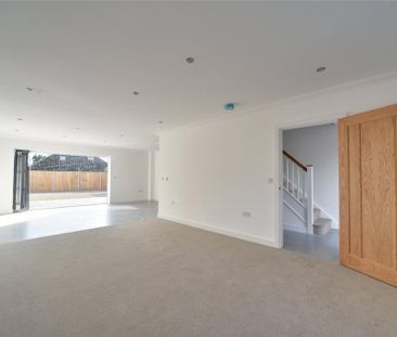 4 bedroom detached house to rent - Photo 1