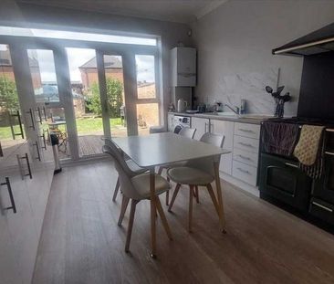 1 bedroom property to rent - Photo 4