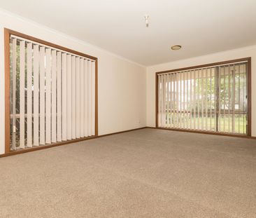 THREE BEDROOM UNIT - GREAT LOCATION - Photo 2