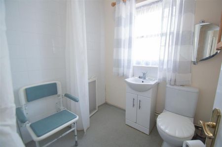 2 bedroom terraced house to rent - Photo 3