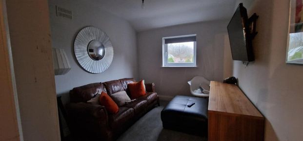 6 bedroom end of terrace house to rent - Photo 1