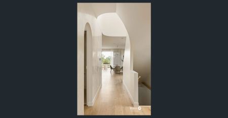 Architect-Designed Luxury in Indooroopilly’s Golden Triangle! - Photo 3