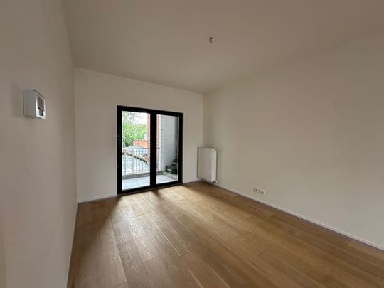 Appartement te huur - Photo 1