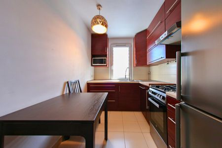 Przestronne z klimatyzacją w niskiej zabudowie - Zdjęcie 4