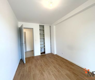 Location Appartement 3 pièces 66m² - Photo 3