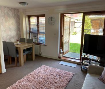 2 bedroom terraced house to rent - Photo 4