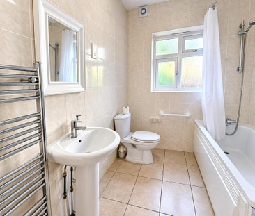 2 bedroom maisonette to rent - Photo 4