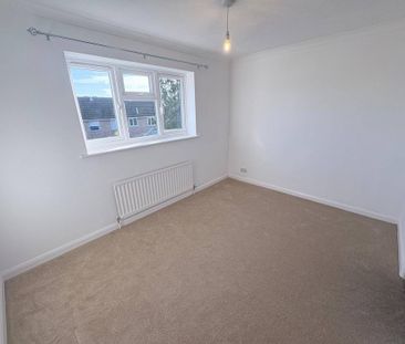 2 bedroom semi-detached house to rent - Photo 3