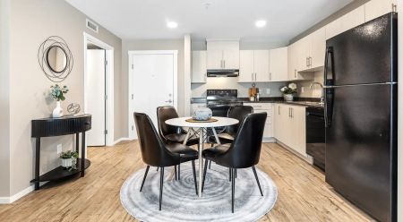 One Bedroom One Bath - Photo 4