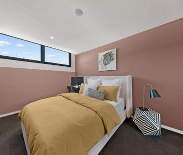 Spacious, secure and superbly located apartment living - Photo 6