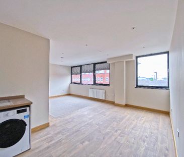 Hartshead House, 61-65 Victoria Road, GU14 - Photo 6