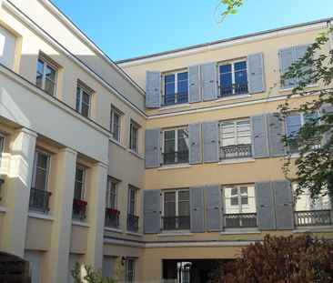 location Appartement T3 DE 73.15m² À VERSAILLES - Photo 6