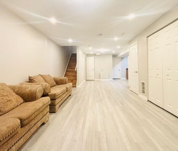 For Lease - 3863 Skyview Street, Mississauga, Ontario - Photo 2