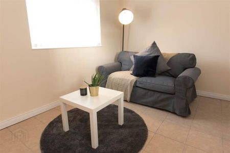 Apt 2 156, Beersbridge Road, Belfast, BT5 4RY - Photo 2