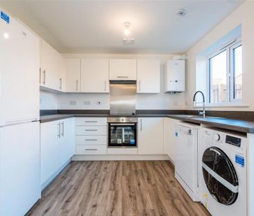 3 bedroom detached house to rent - Photo 3