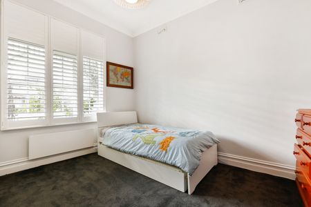 210 Albert Street, Brunswick VIC 3056 - House For Rent | Domain - Photo 4