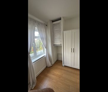 Room in a Shared House, London, W12 - Photo 2