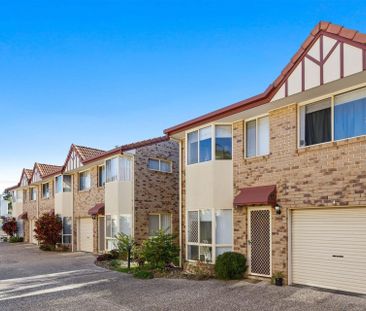 3-Bedroom Townhouse in the Heart of Maroochydore - Photo 2