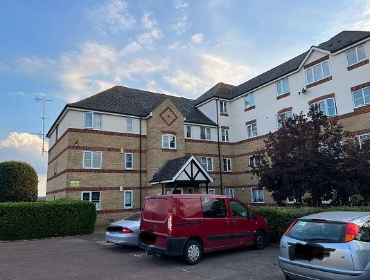 One Bedroom Apartment to Let in Lewes Close, Grays - Photo 1