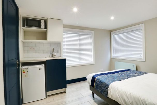 Studio to rent - Photo 1