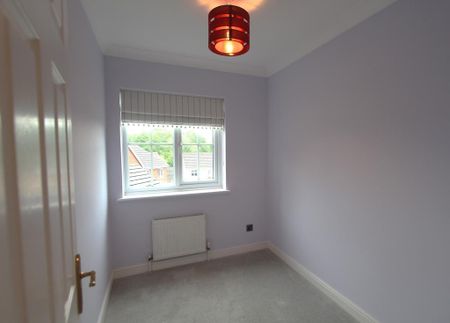 3 bedroom semi-detached house to rent - Photo 5