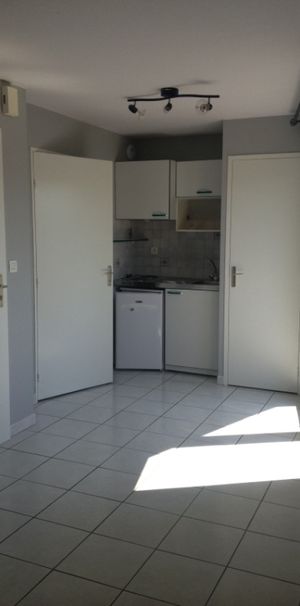 Location Appartement 1 pièce 31m² RENNES 35000 - Photo 1